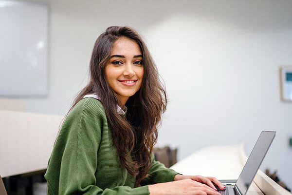 10 Questions to Ask Yourself Before Selecting an Online College